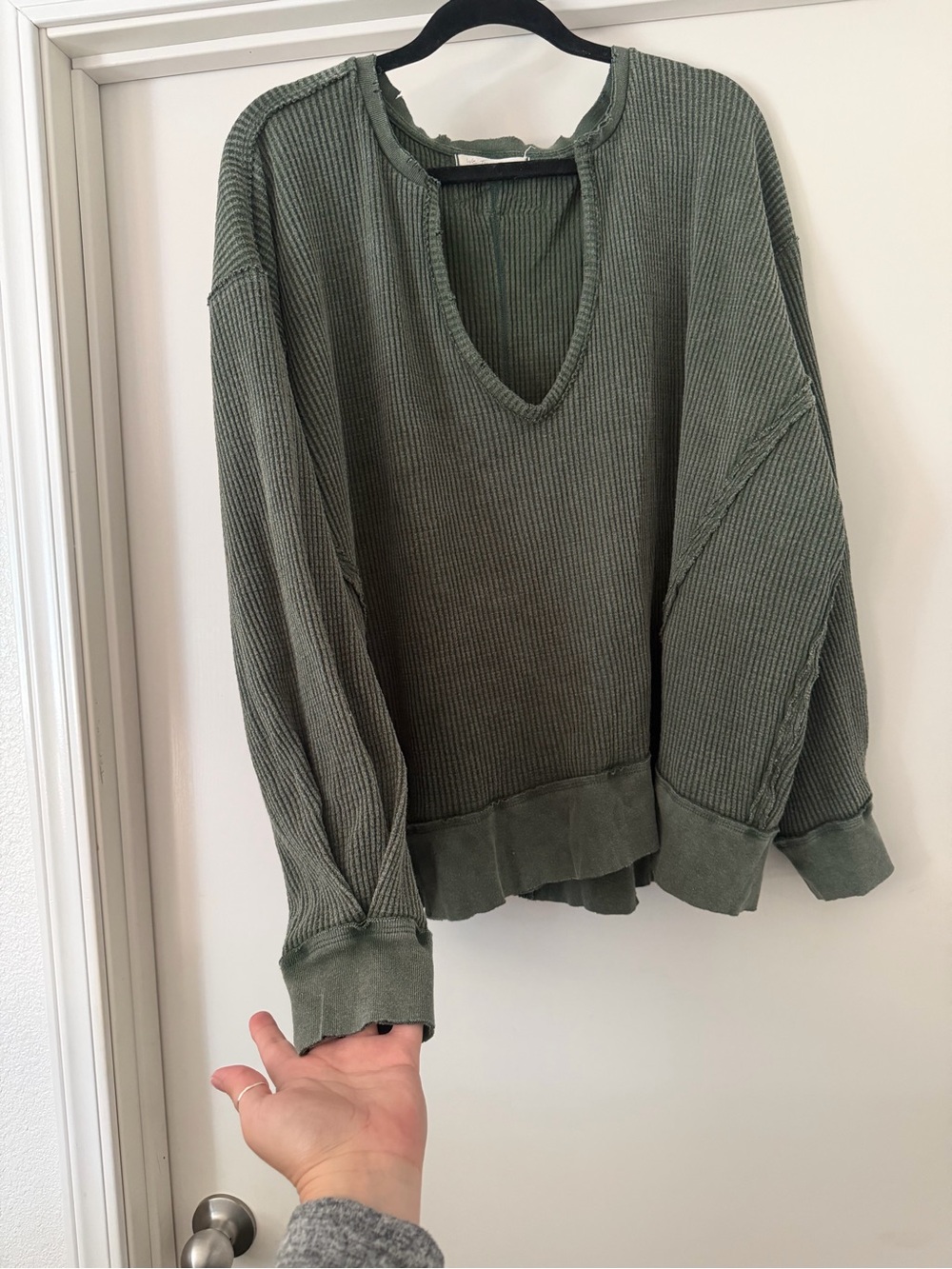 Free People Olive Green Oversized V-Neck Long Sleeve Top - Picture 2 of 9